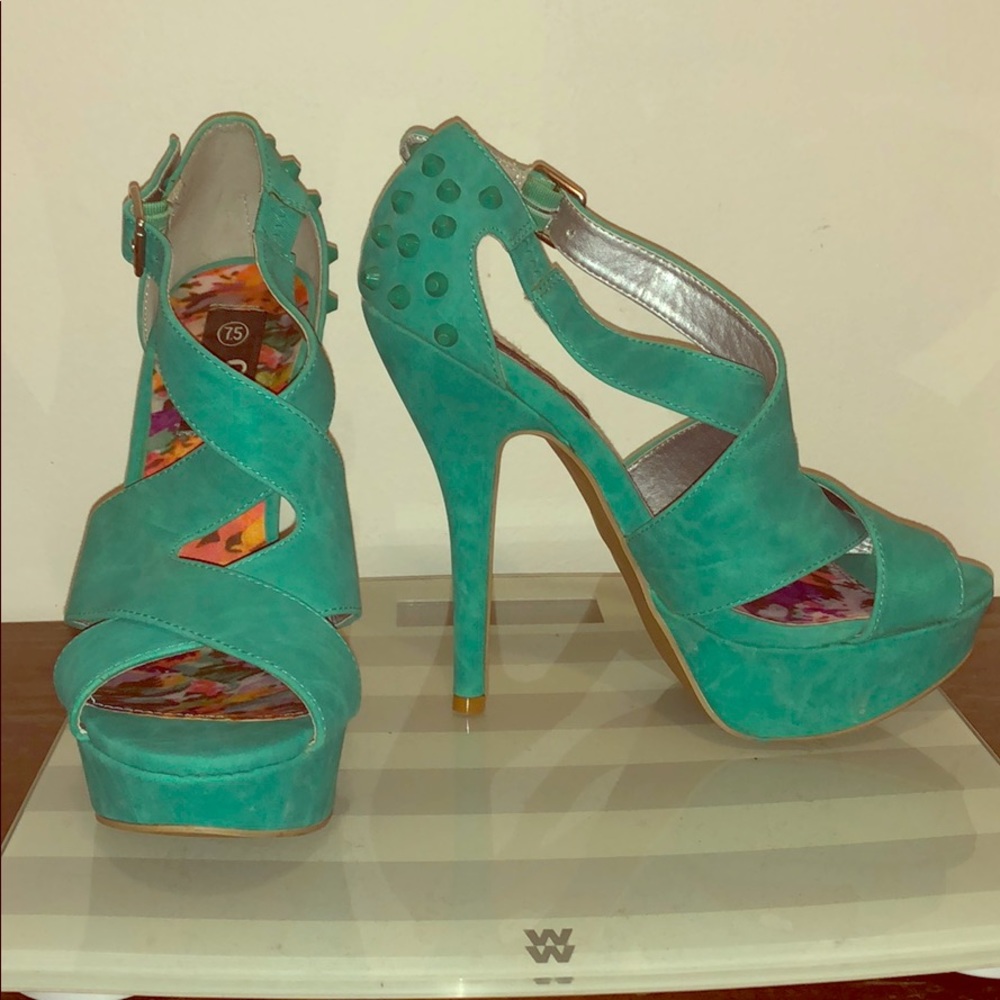 Aqua green Deb heels